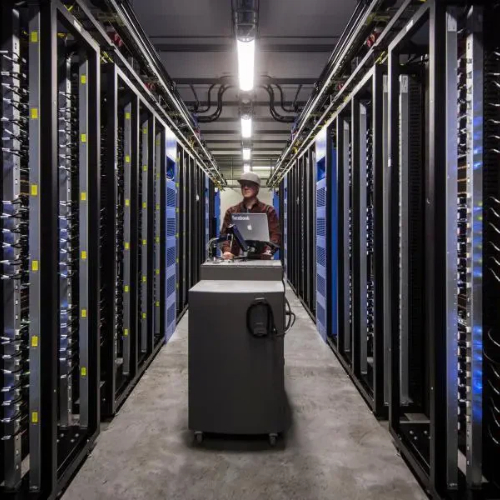 云服务器与传统服务器有何区别?